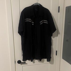 Perry Ellis Black Short Sleeve Shirt with Gray Stripes